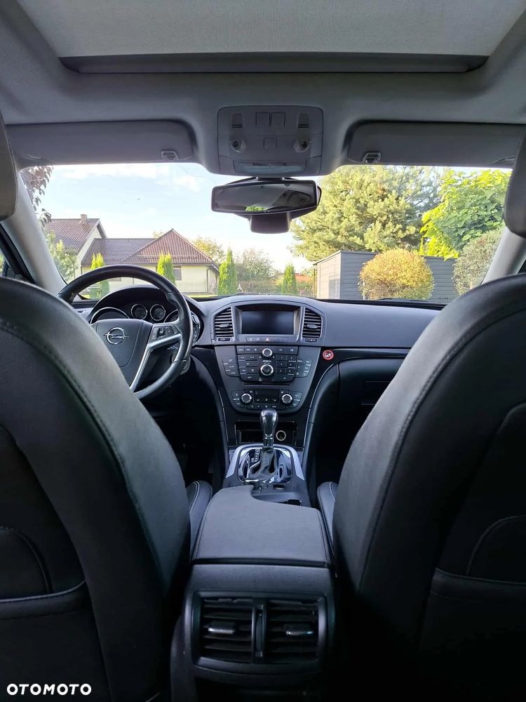 Opel Insignia 2.0 Turbo Sports Tourer 4x4 Automatik - 8