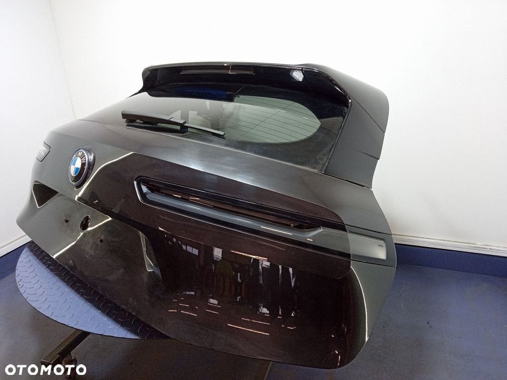 BMW iX I20 KLAPA BAGAŻNIKA TYŁ TYLNA A90 SOPHISTOGRAU - 3