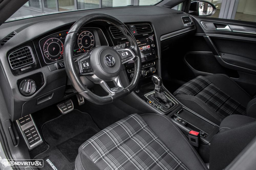 VW Golf GTD 2.0 TDI SCR DSG - 28