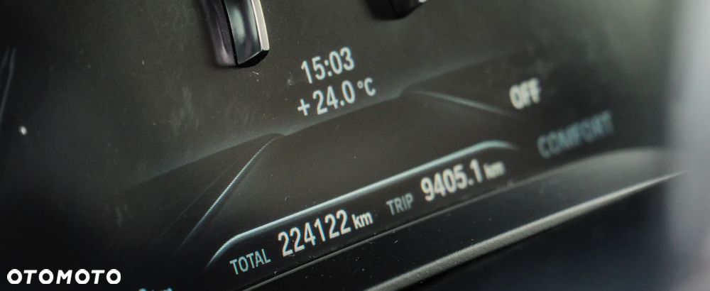 BMW Seria 5 520d Sport Line - 12