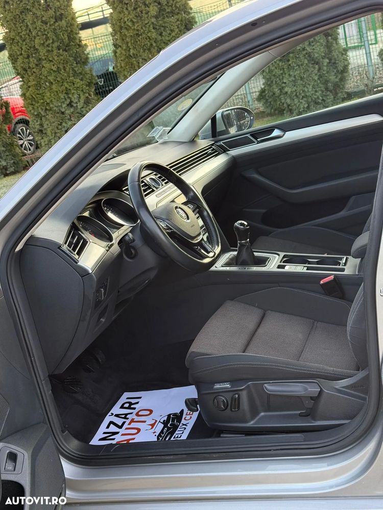 Volkswagen Passat 2.0 TDI SCR Business - 8
