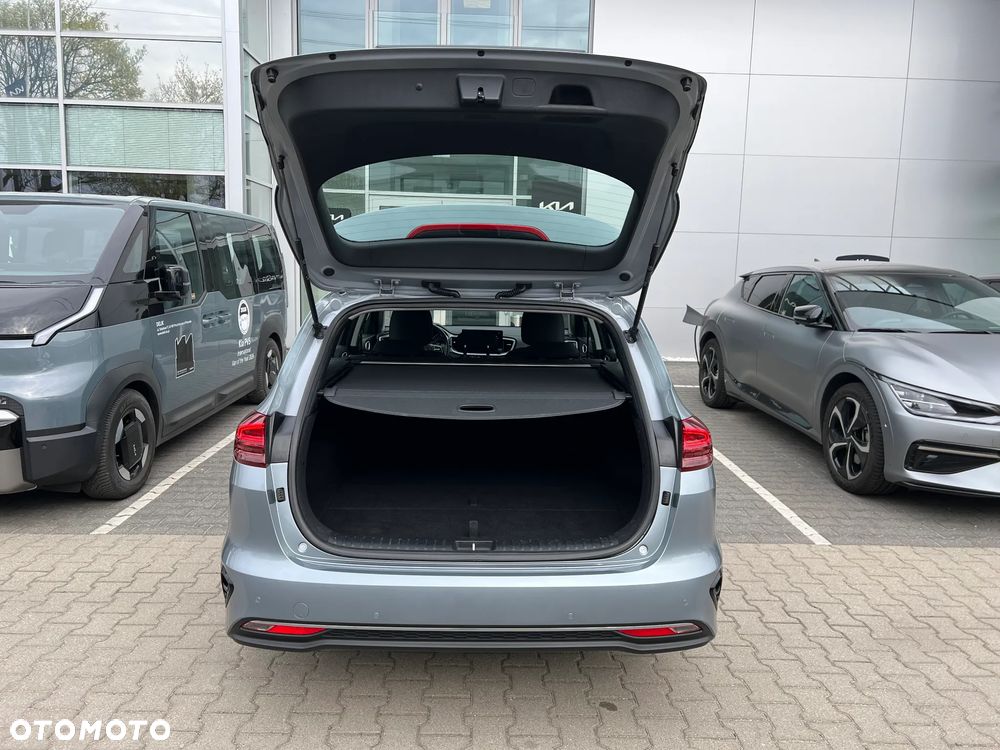 Kia Ceed 1.5 T-GDI M - 10