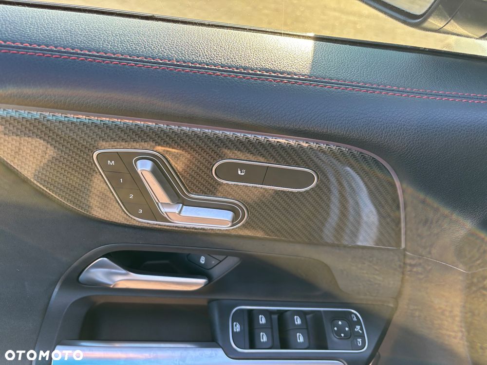 Mercedes-Benz GLB 200 d 8G-DCT AMG Line Advanced Plus - 21