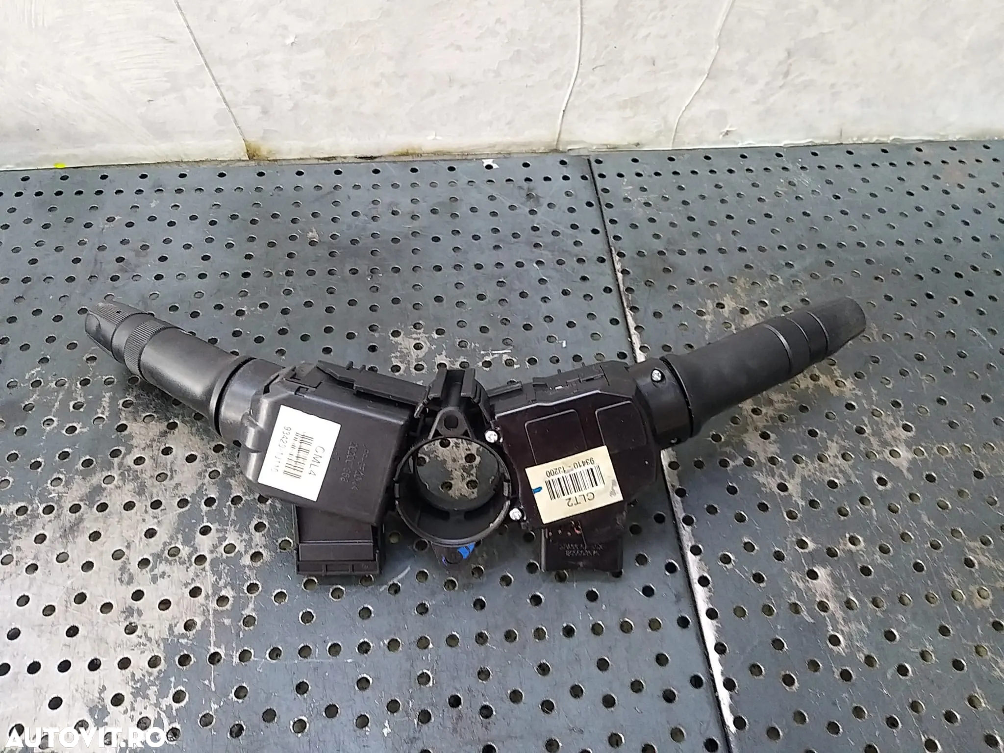 Bloc manete semnalizare stergator parbriz hyundai i20 934201j110 934101j200 - 2