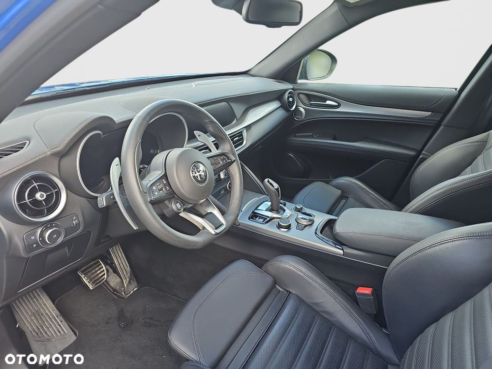 Alfa Romeo Stelvio 2.0 Turbo Veloce Q4 - 19