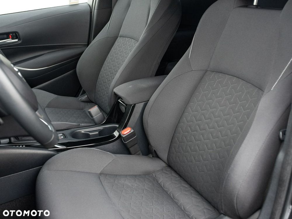 Toyota Corolla - 12