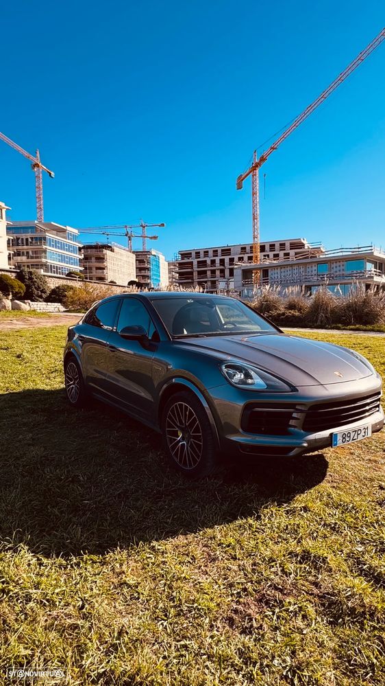 Porsche Cayenne Coupé E-Hybrid Platinum Edition - 12