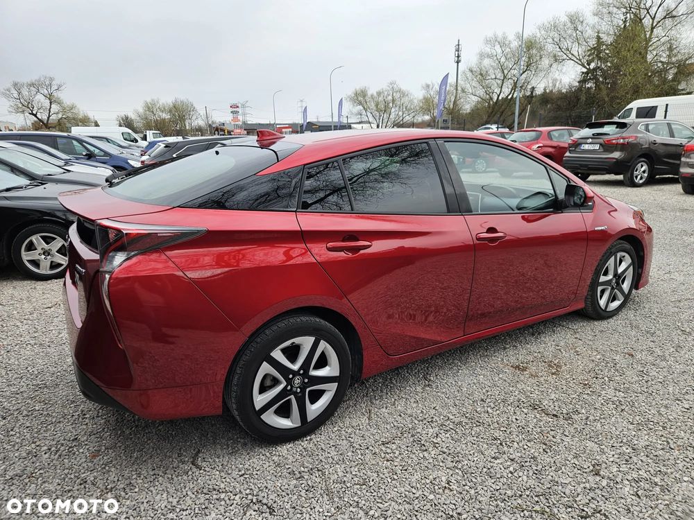 Toyota Prius Hybrid Comfort - 13