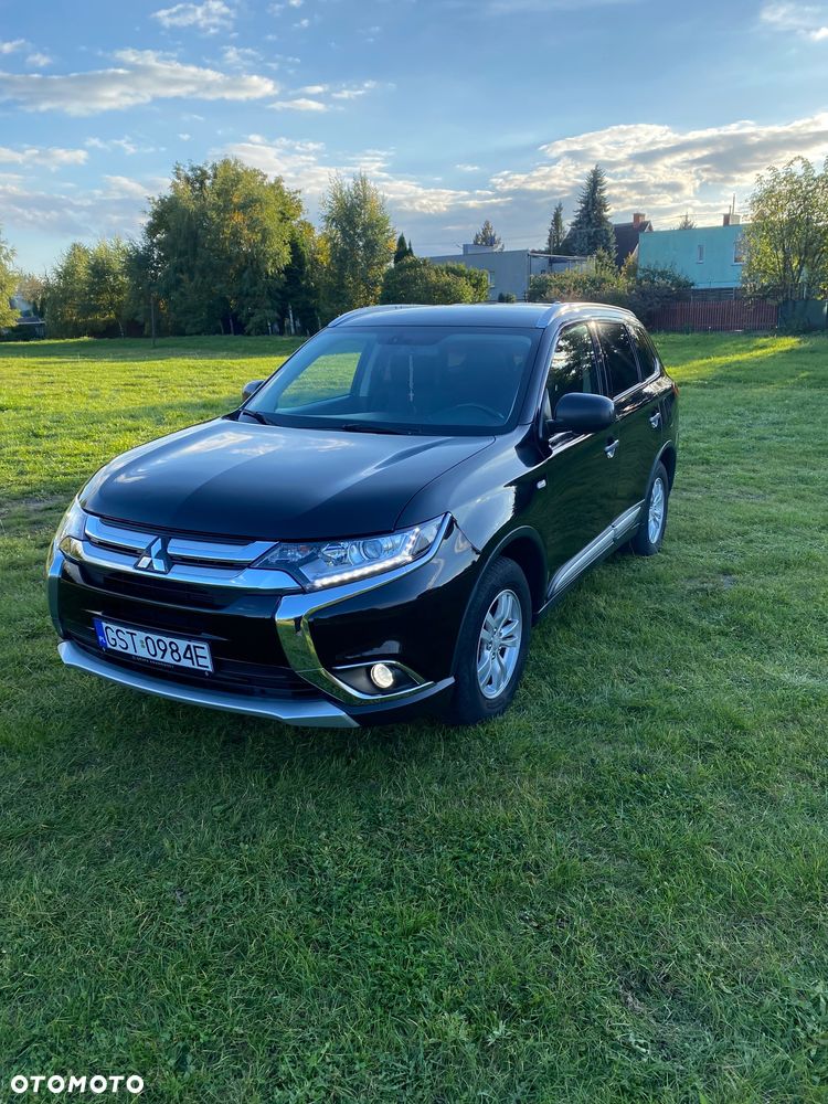 Mitsubishi Outlander 2.0 Invite + 2WD - 1