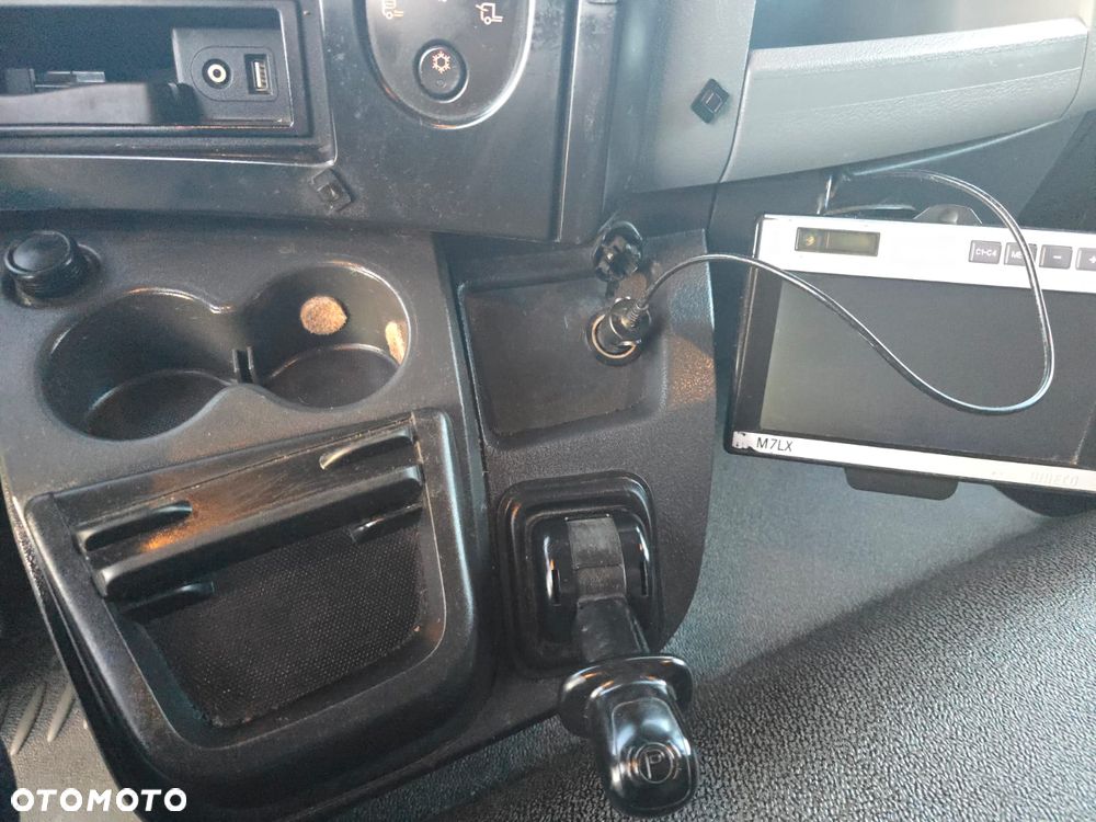 Renault D12 240 - 23