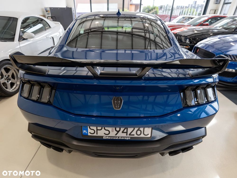 Ford Mustang - 4