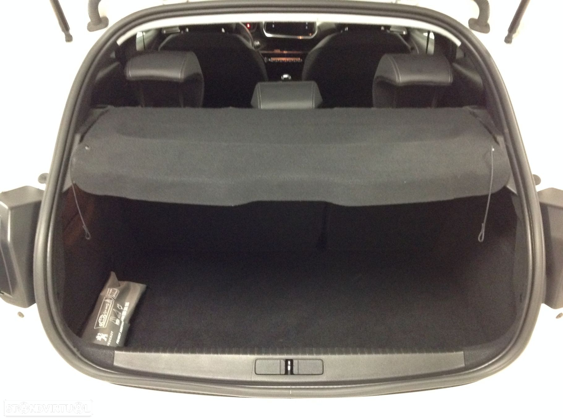 Peugeot 208 1.2 PureTech Allure - 20