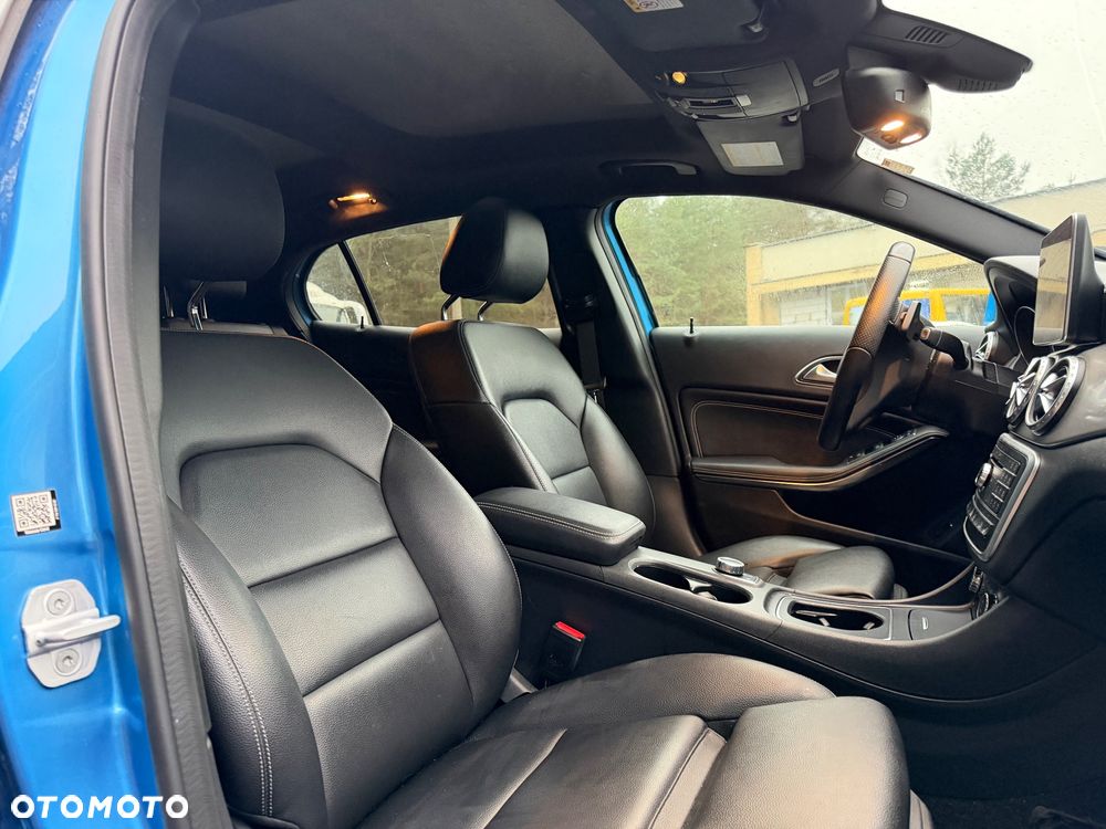 Mercedes-Benz GLA 250 7G-DCT AMG Line - 15