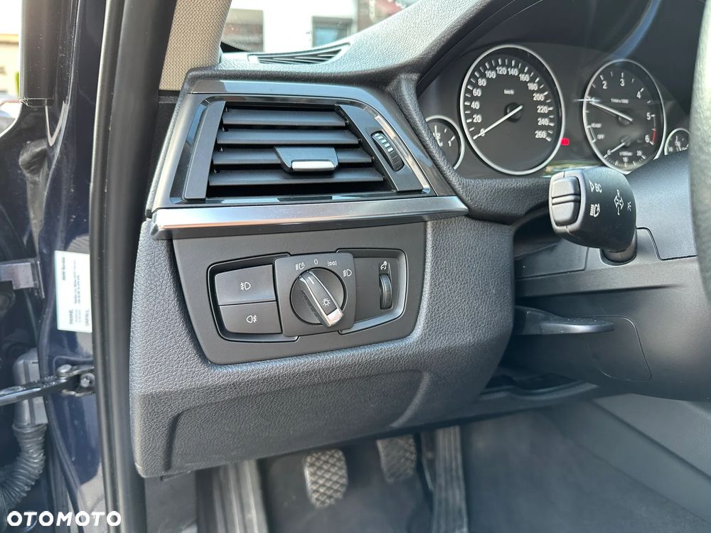 BMW Seria 3 - 18