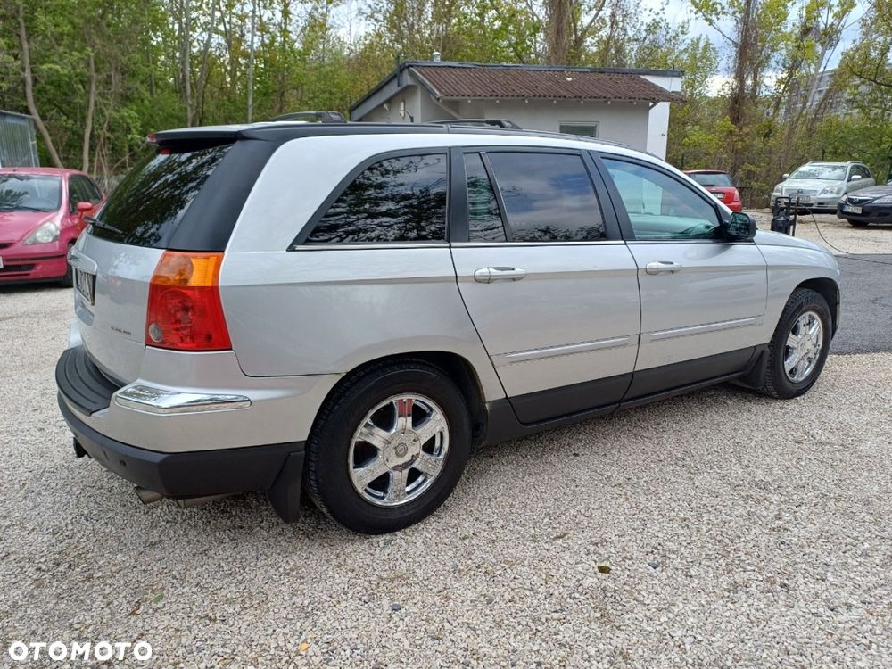 Chrysler Pacifica - 4