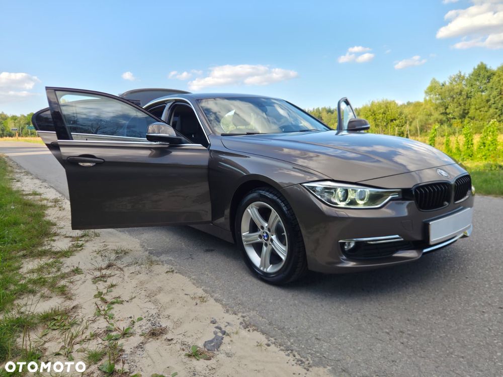 BMW Seria 3 316i Luxury Line - 24