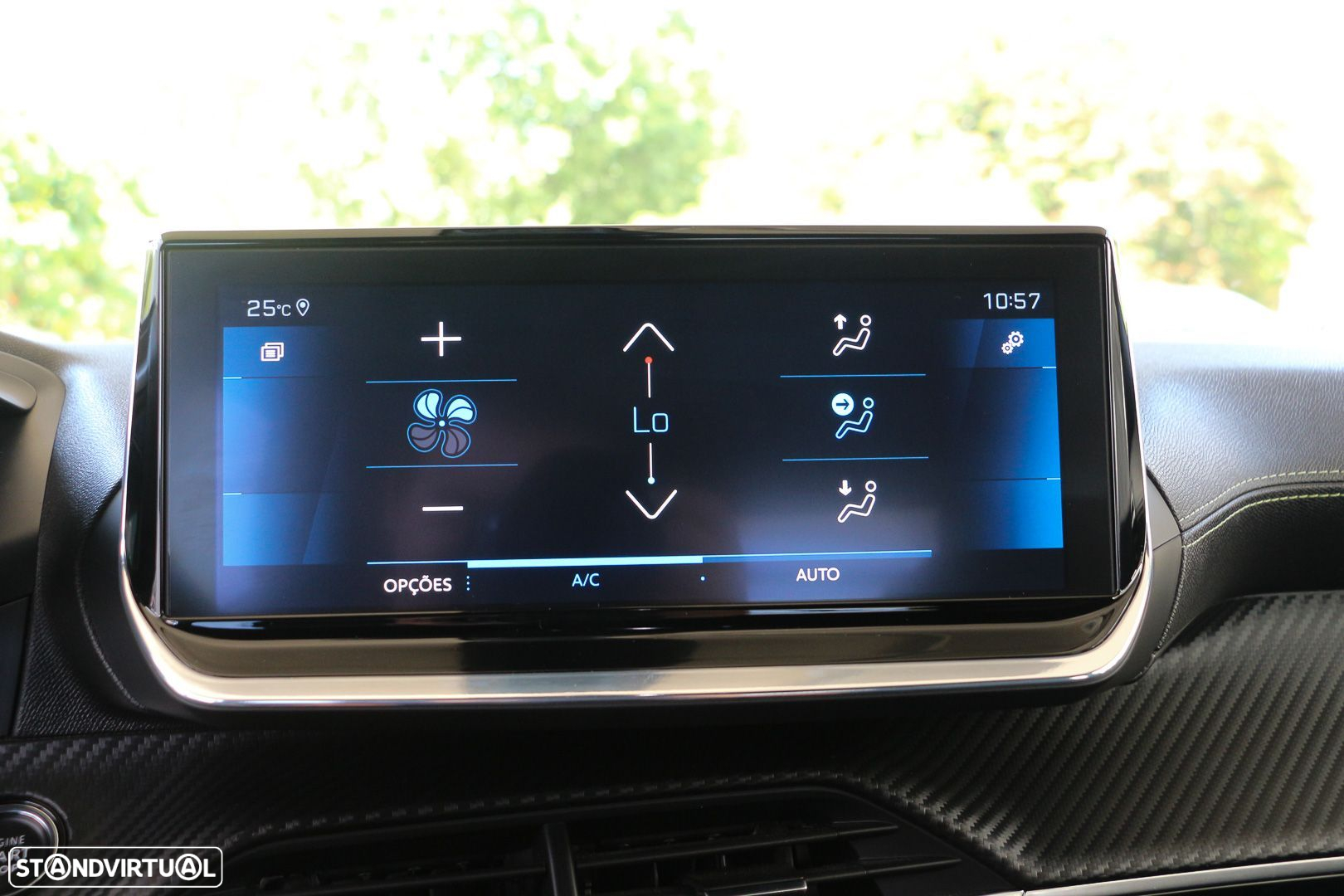 Peugeot 2008 1.5 BlueHDi GT - 32