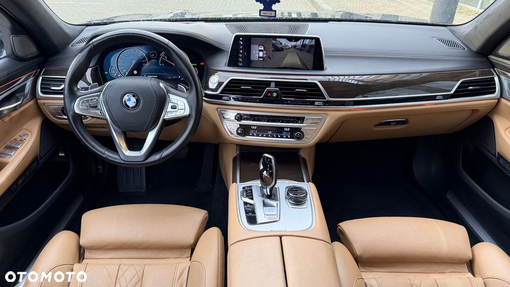 BMW Seria 7 740Ld xDrive sport - 16