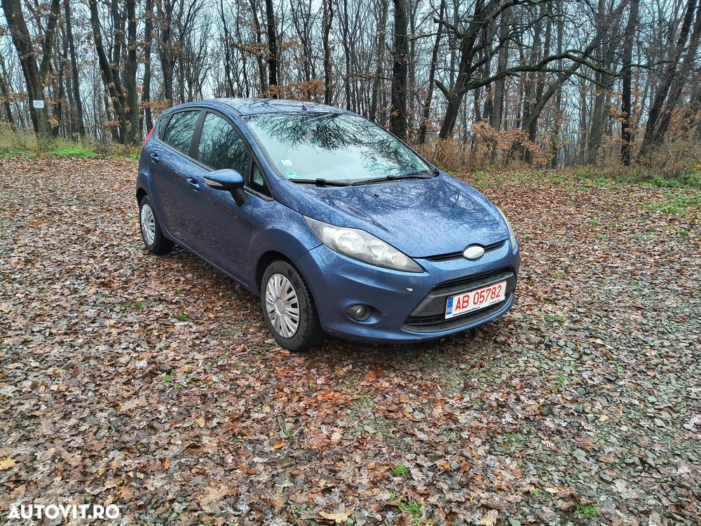 Ford Fiesta 1.25 Ambiente - 2