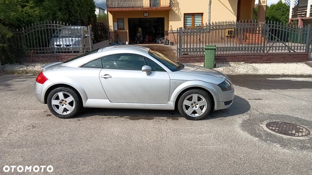 Audi TT Coupé 1.8T - 16