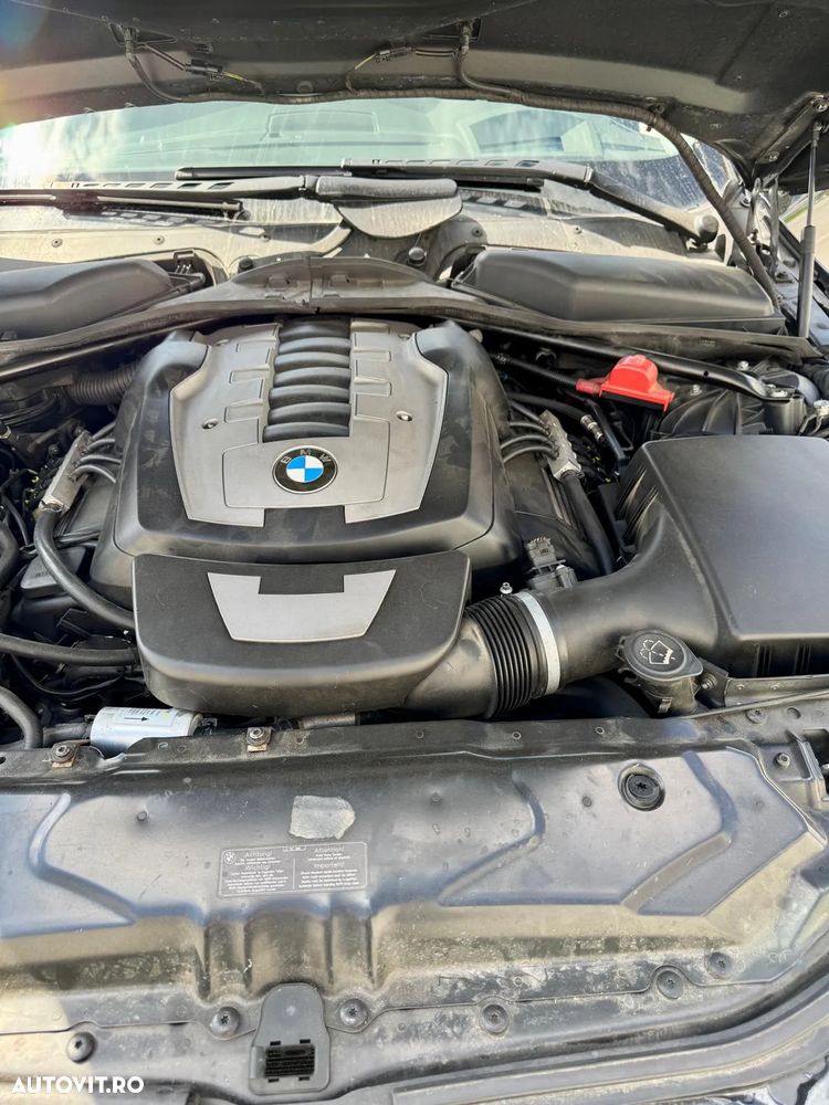 BMW Seria 5 550i Aut. - 8