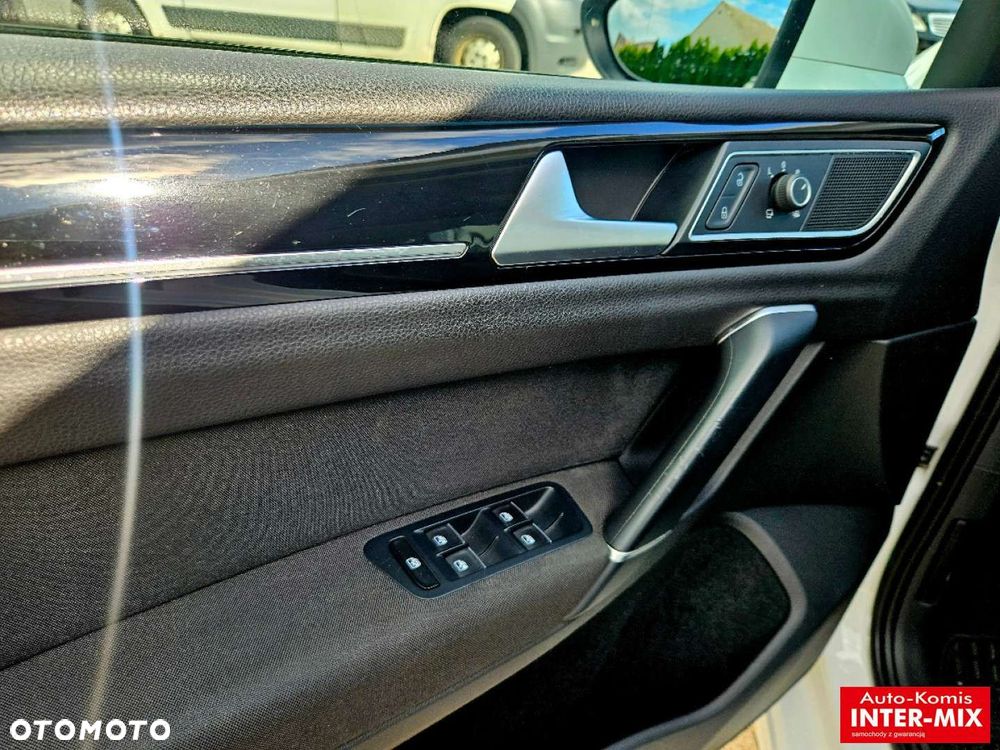 Volkswagen Golf Sportsvan - 25