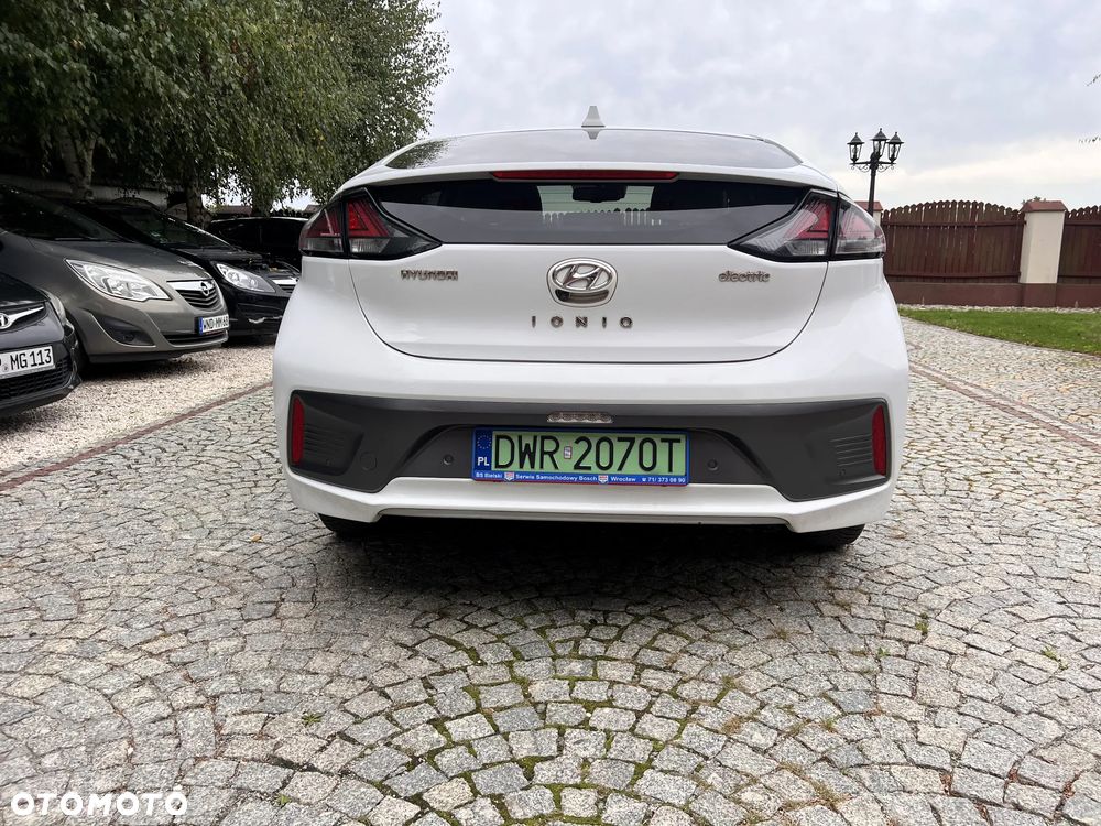 Hyundai IONIQ electric Premium - 9