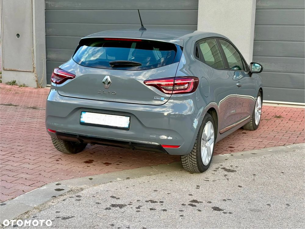 Renault Clio E-TECH 140 INTENS - 4