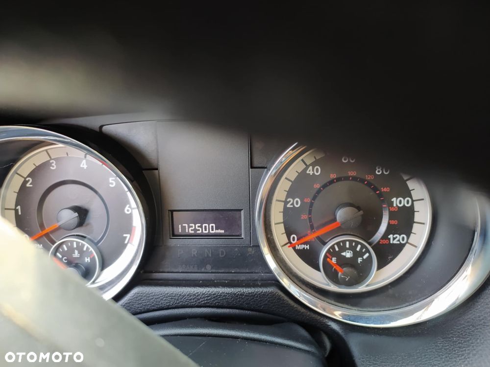 Dodge Grand Caravan 3.6 R/T - 8