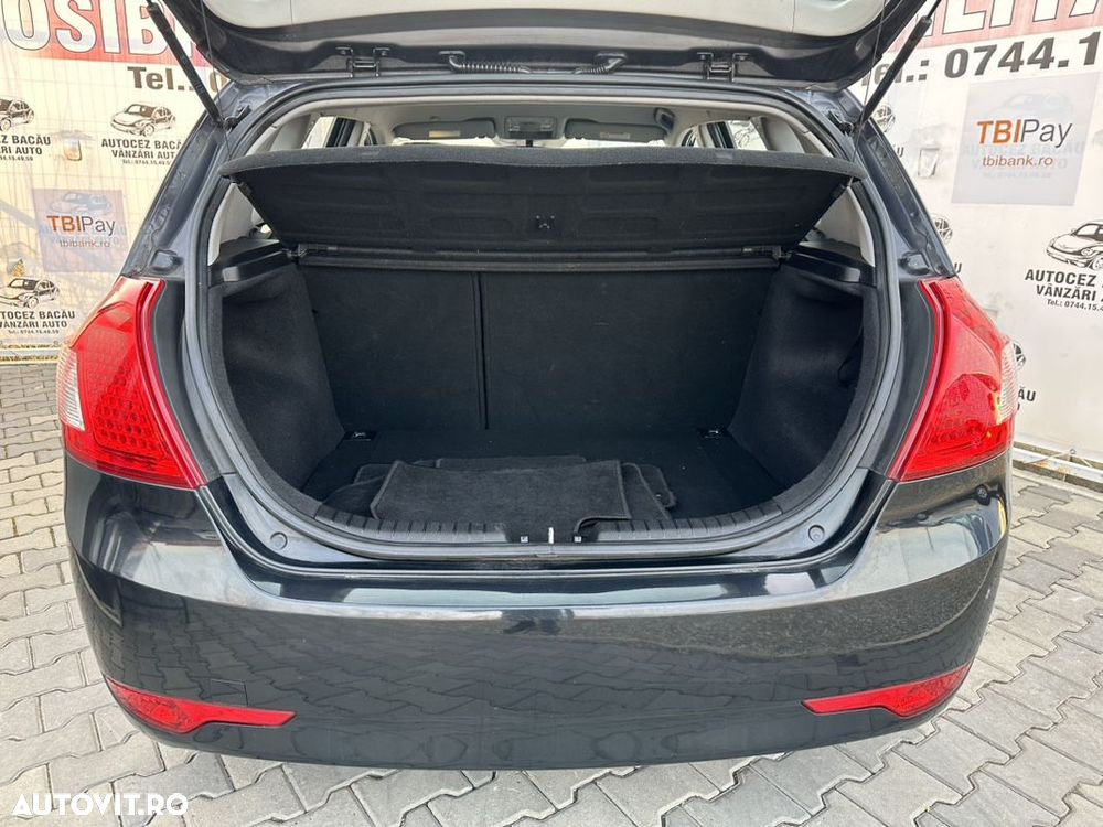 Kia Ceed 1.4 CVVT Attract - 18