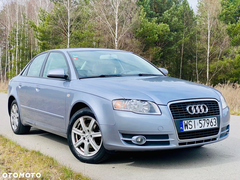 Audi A4 Limousine - 1