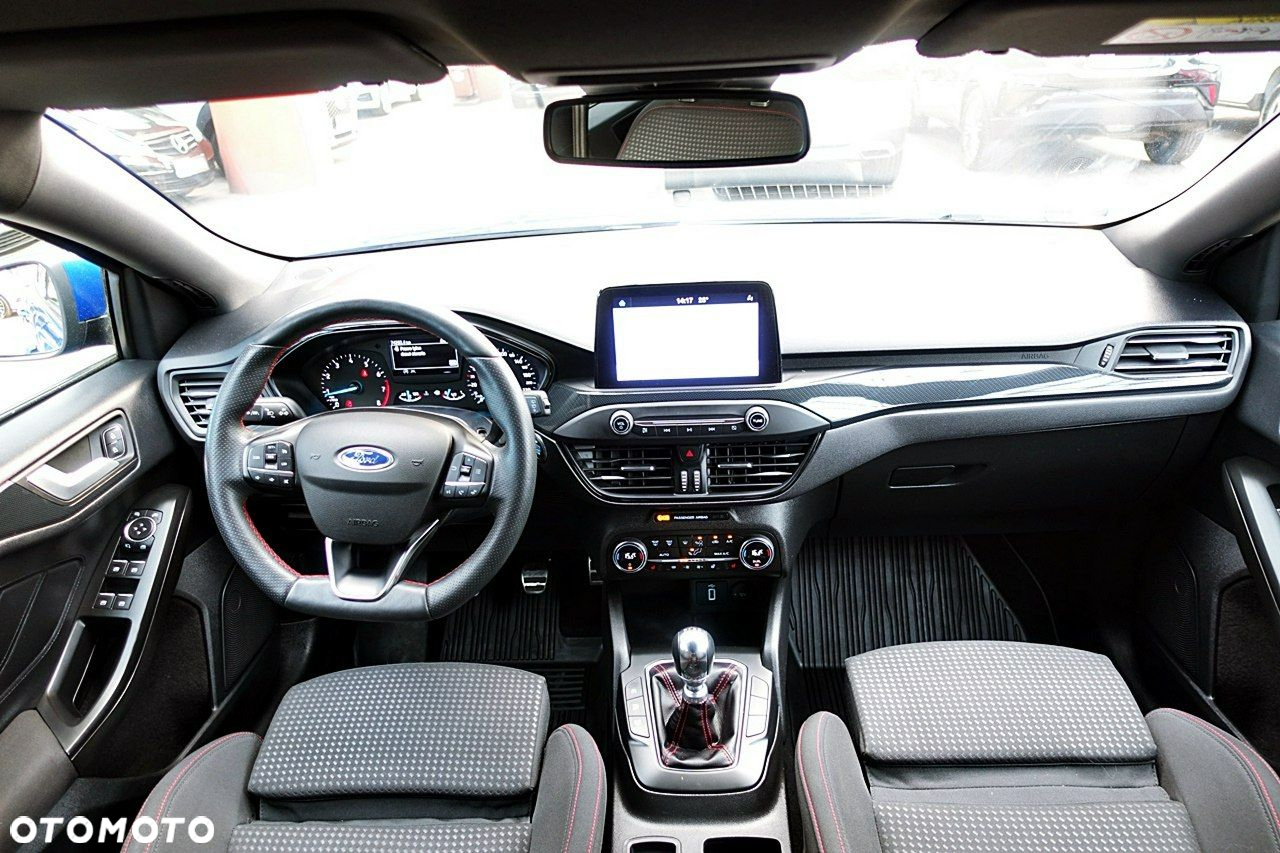 Ford Focus - 13
