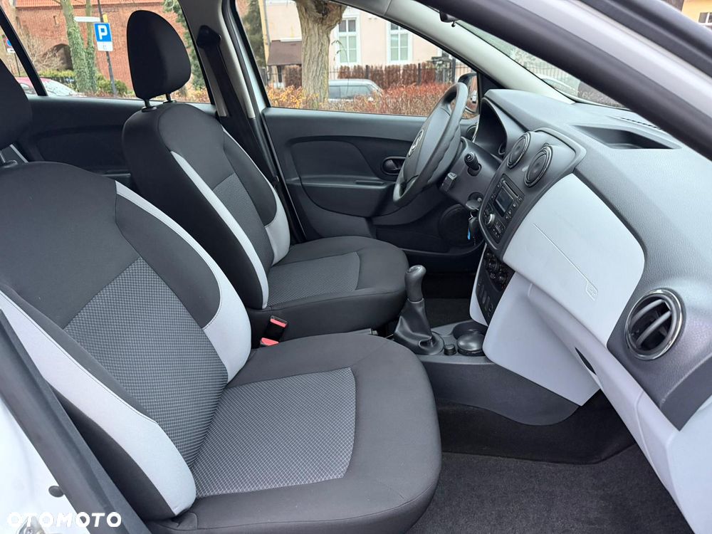 Dacia Sandero 1.2 16V 75 Laureate - 16