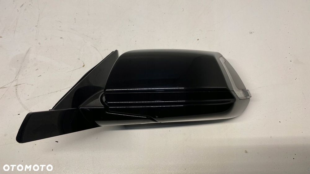 KIA NIRO II LUSTERKO LEWE 10 PIN EUROPA 21-23 ABP - 2