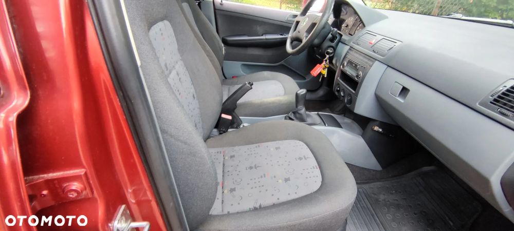 Skoda Fabia - 14