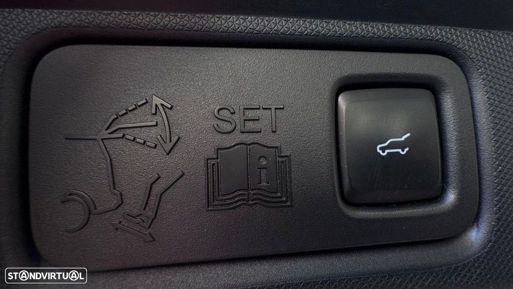 Ford Mustang Mach-E Standard - 10