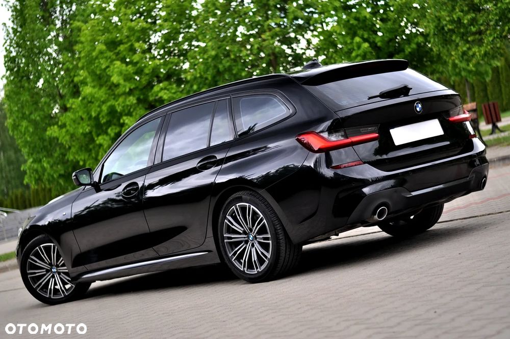 BMW Seria 3 320d M Sport sport - 9