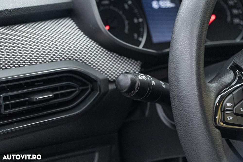 Dacia Logan TCe 90 MT6 Prestige - 17