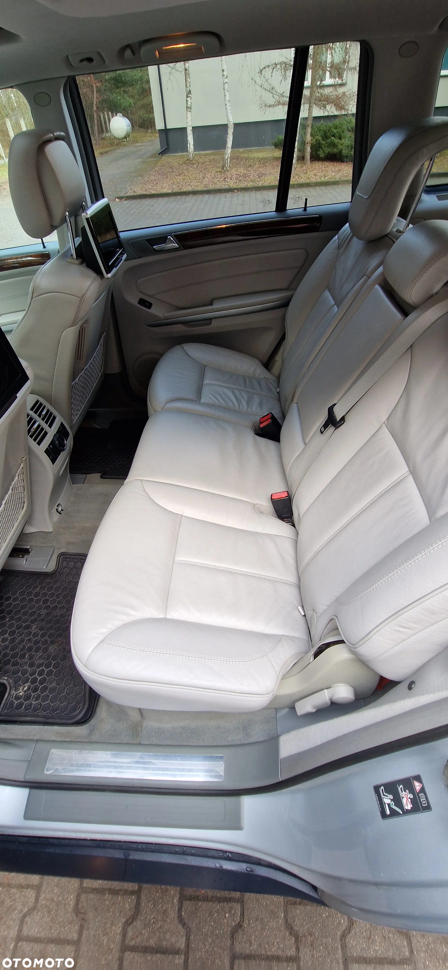Mercedes-Benz GL 350 BlueTec 4-Matic - 16