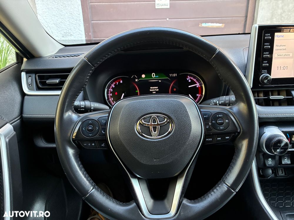 Toyota RAV4 - 6