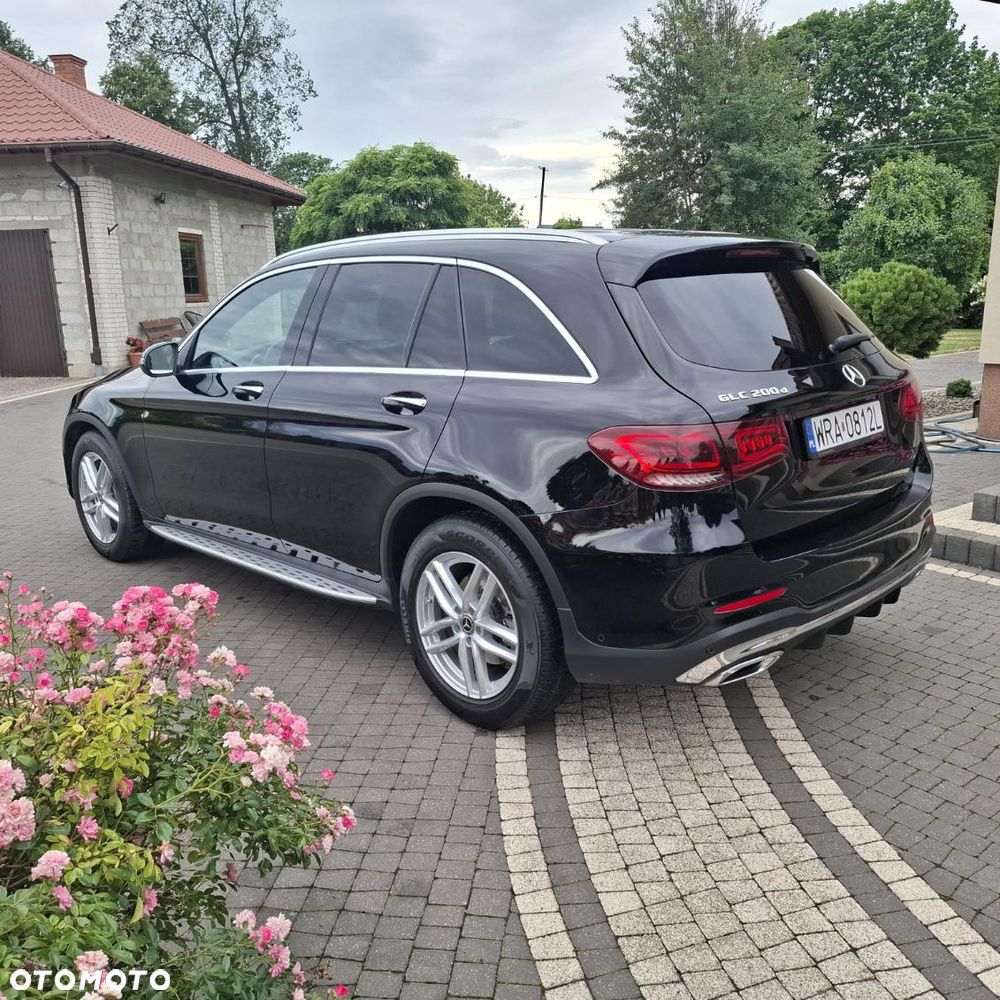 Mercedes-Benz GLC 200 d 4Matic 9G-TRONIC AMG Line - 3