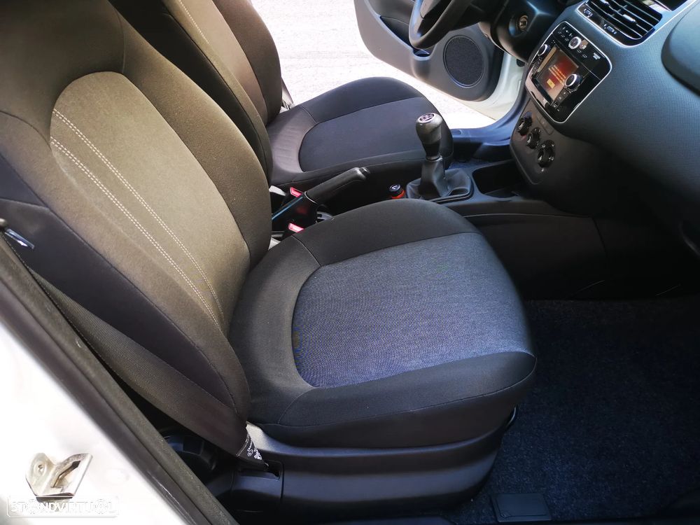 Fiat Punto 1.3 M-Jet Easy S&S - 24