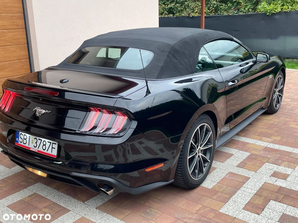 Ford Mustang - 12