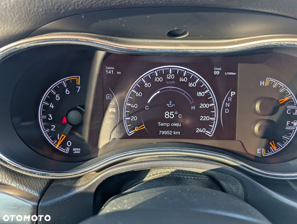 Jeep Grand Cherokee - 16