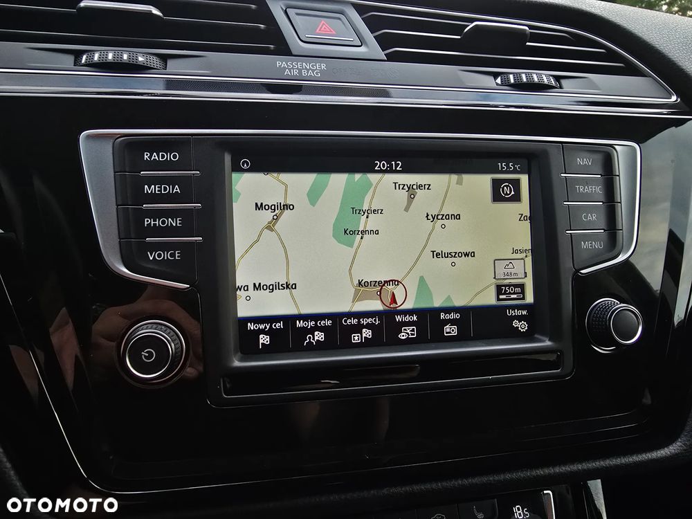 Volkswagen Touran 2.0 TDI BMT Highline DSG - 23
