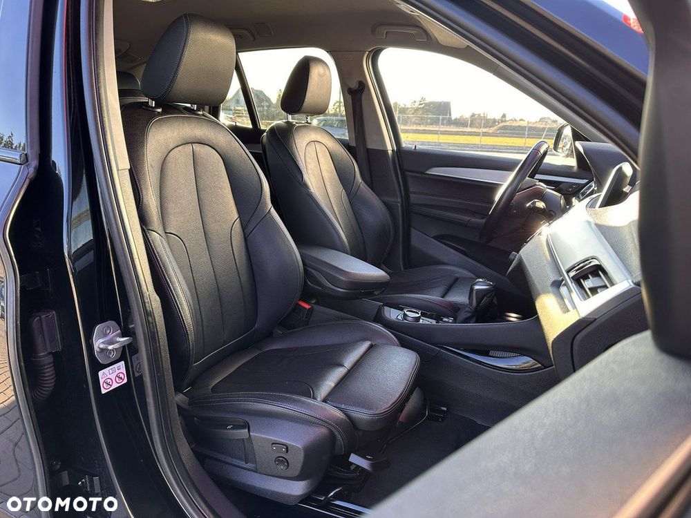 BMW X1 xDrive20i Sport - 17