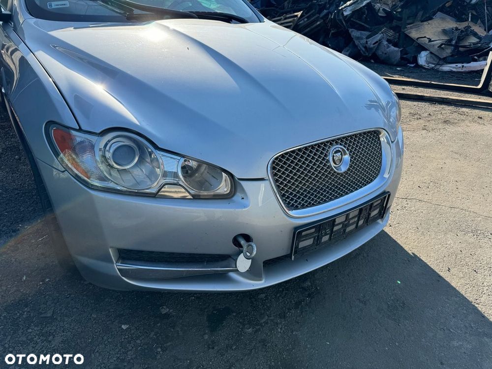 Jaguar XF 4,2 V8 08-14r przód kompletny xenon MEE Europa - 3