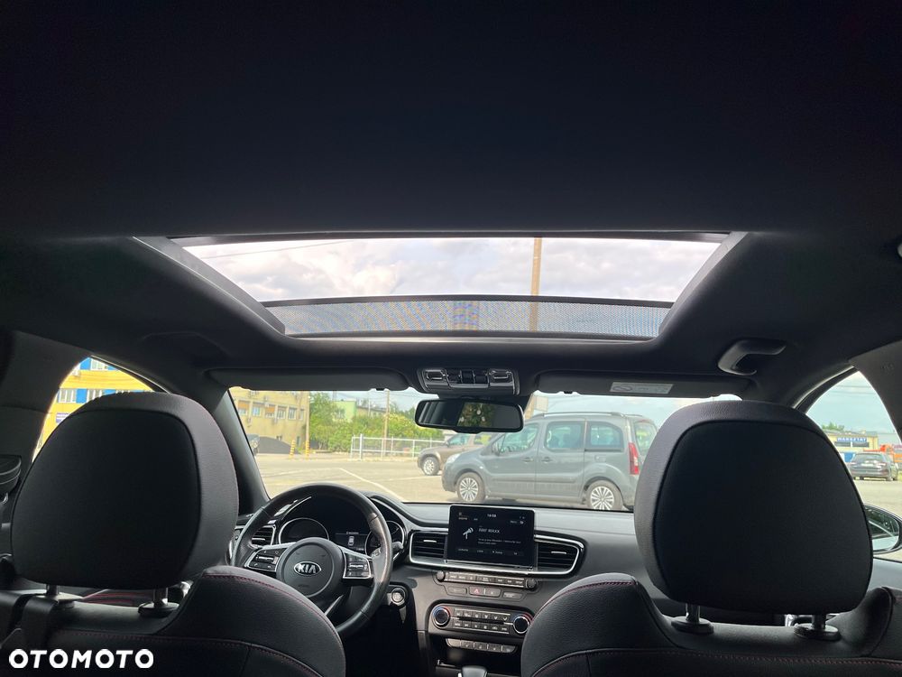 Kia Ceed - 12