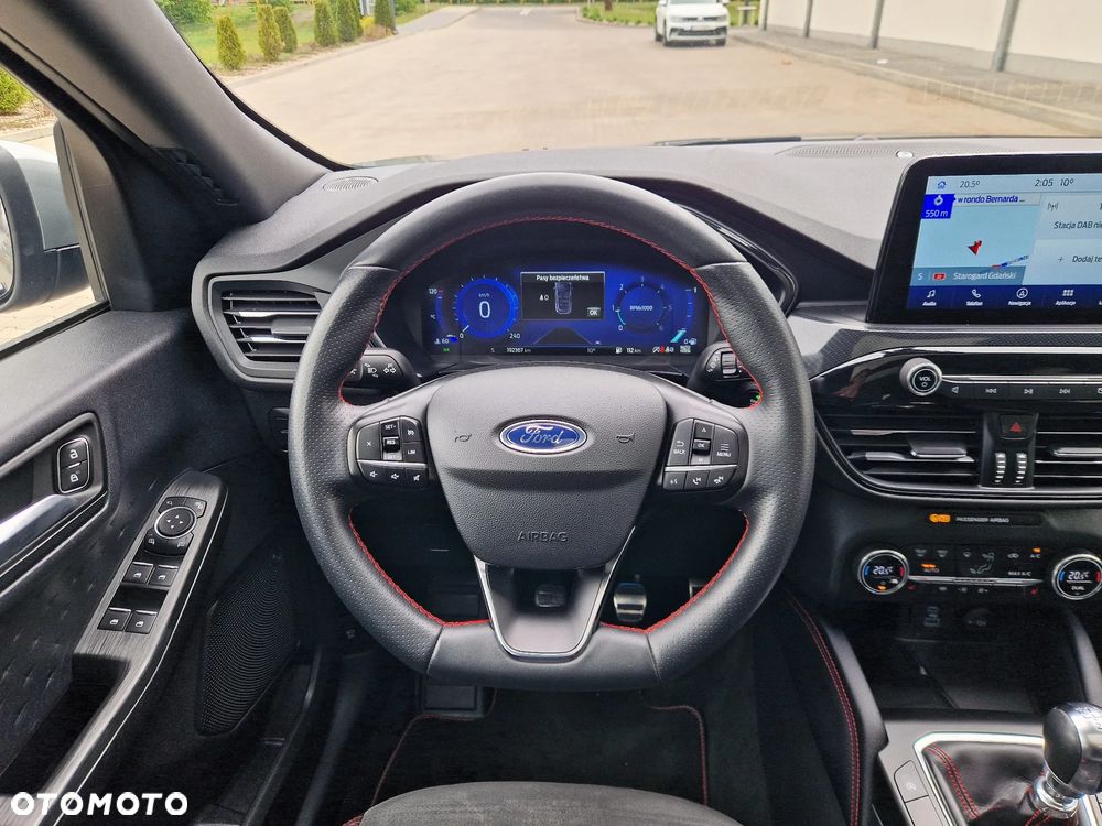 Ford Kuga 2.0 TDCi 4x2 ST-Line - 19