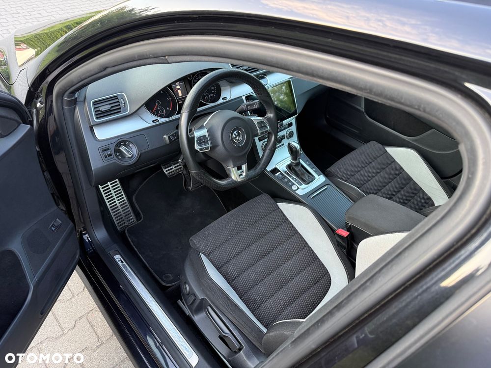 Volkswagen Passat 2.0 TDI DSG BlueMotion Technology R-Line - 9